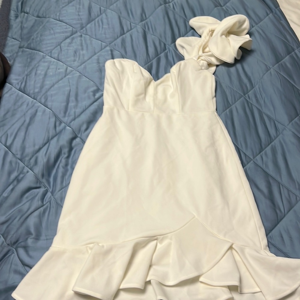 Saints + Secrets ivory, one shouldered mini dress with ruffle bottom, size S